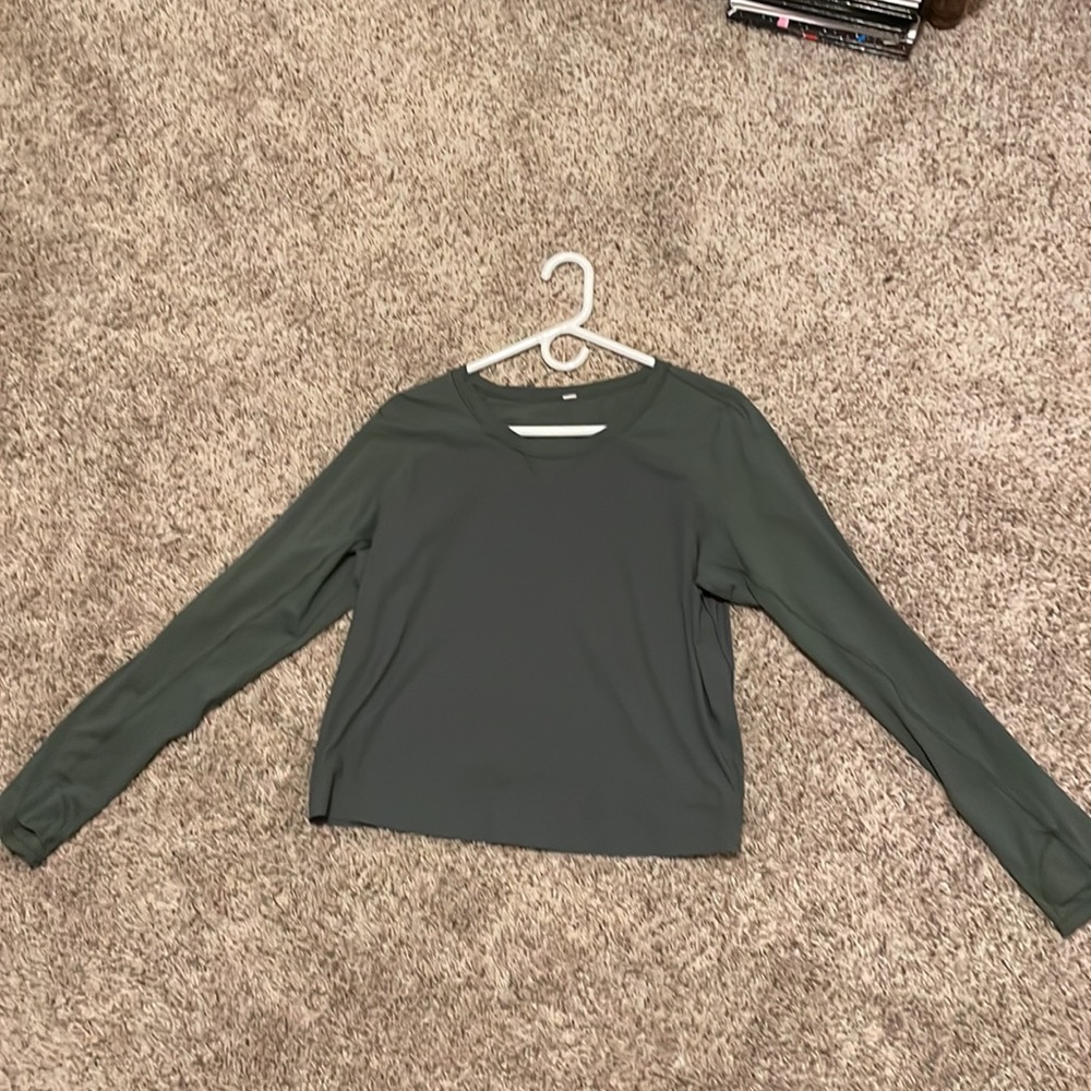 Lululemon green dry fit crop top - Picture 1 of 4